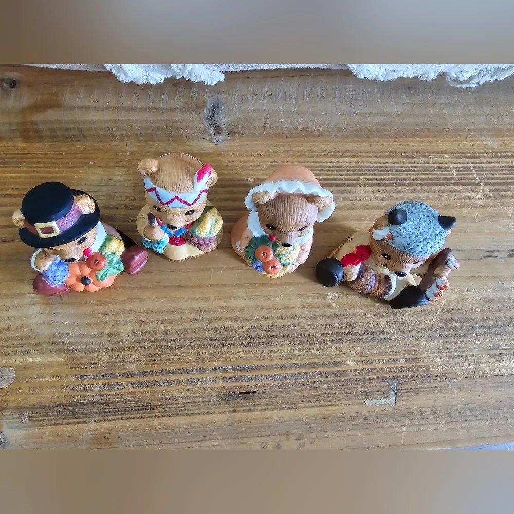 HOMCO Vintage Thanksgiving Harvest Bear Figures Set of 4